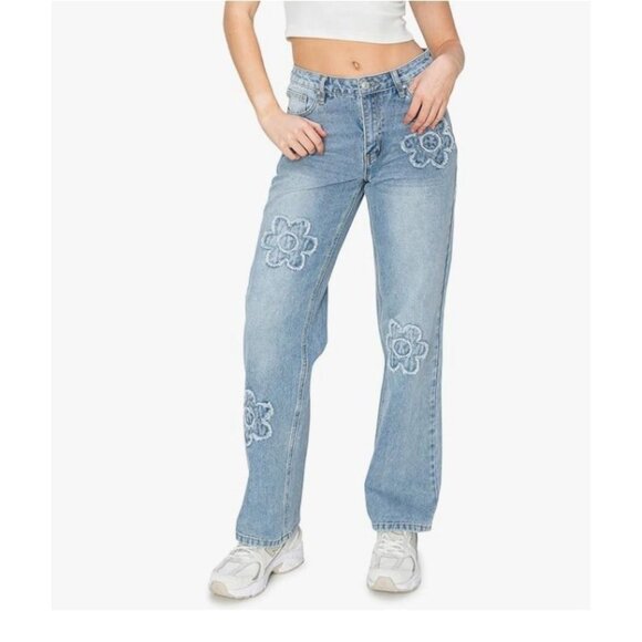 Cali Denim - Cali 1850 Floral Appliqué Jeans Womens 11 30 Light Wash Straight Leg Denim NWT
